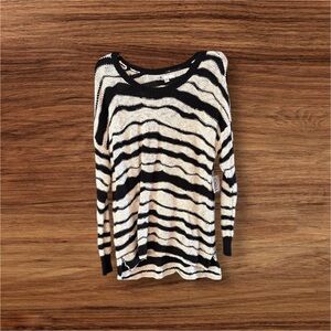 Nwt Volcom Black and Cream Striped Cardigan